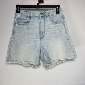 American Eagle Mom Shorts High Rise Light Wash Distressed Jean 90s Denim Size 6